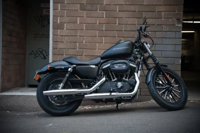 HARLEY-DAVIDSON SPORTSTER ROADSTER 883R DE 2010