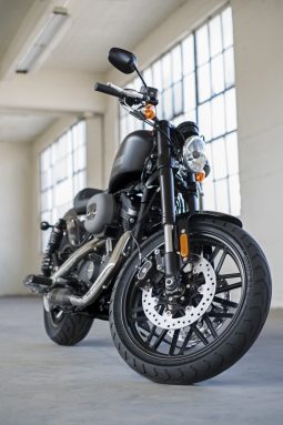 HARLEY-DAVIDSON SPORTSTER ROADSTER 883R DE 2010
