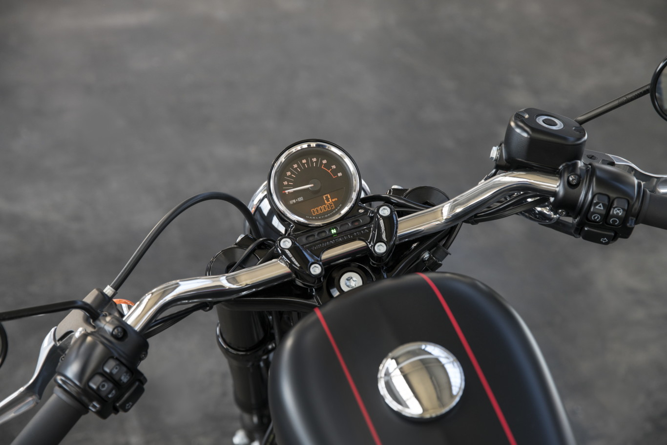 HARLEY-DAVIDSON SPORTSTER ROADSTER 883R DE 2010