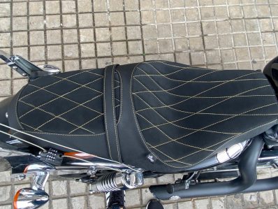 HARLEY-DAVIDSON © SPORTSTER 1200 CUSTOM DE 2013